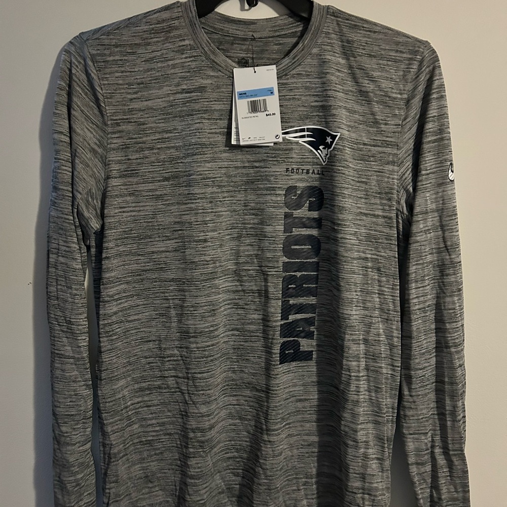 Nike DriFit New England Patriots Long Sleeve Men's Tee